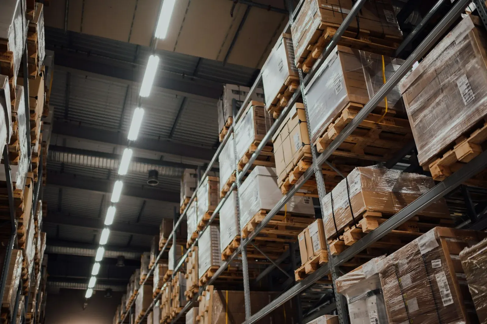 Pharmaceutical Supply Chain De-Risking: A Buyer's Framework