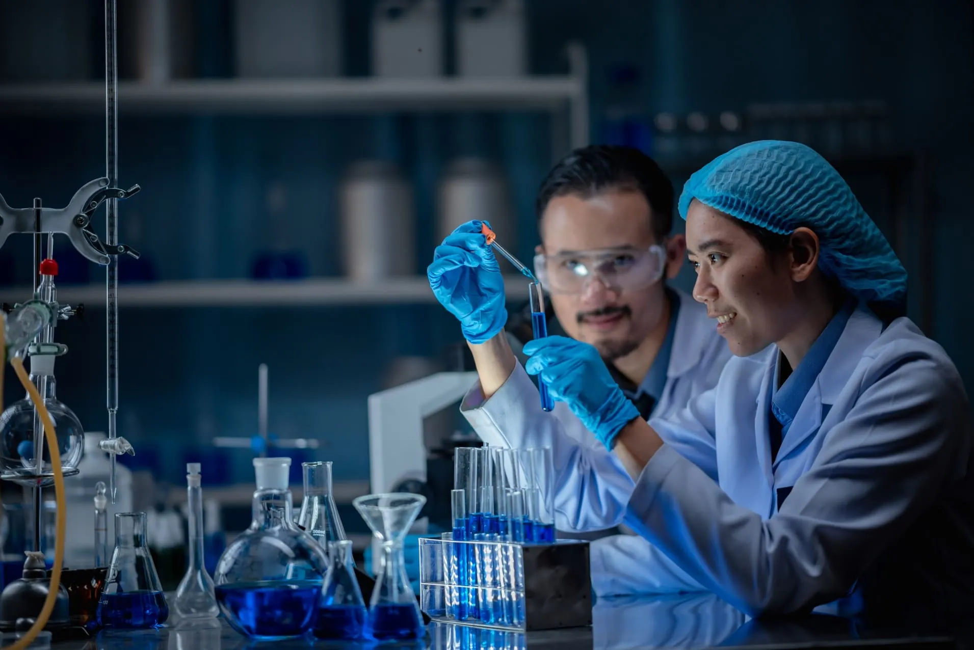 Custom synthesis laboratory